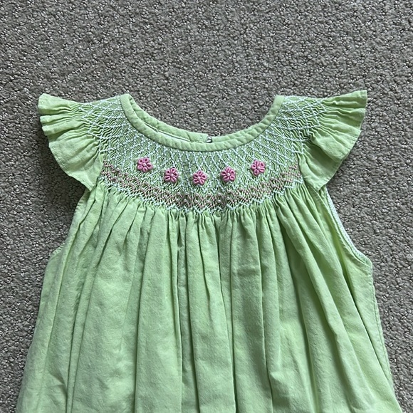 VGUC Willbeth light green smocked romper - Picture 2 of 4